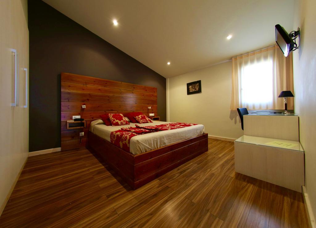 Hotel Mas Prades Deltebre Phòng bức ảnh